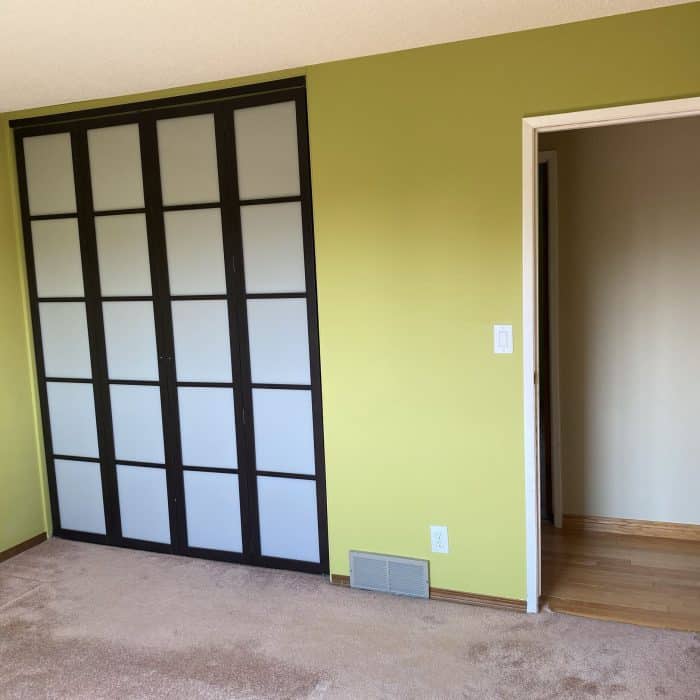 6..renovation.huntingtonhills.before.ensuite.calgary