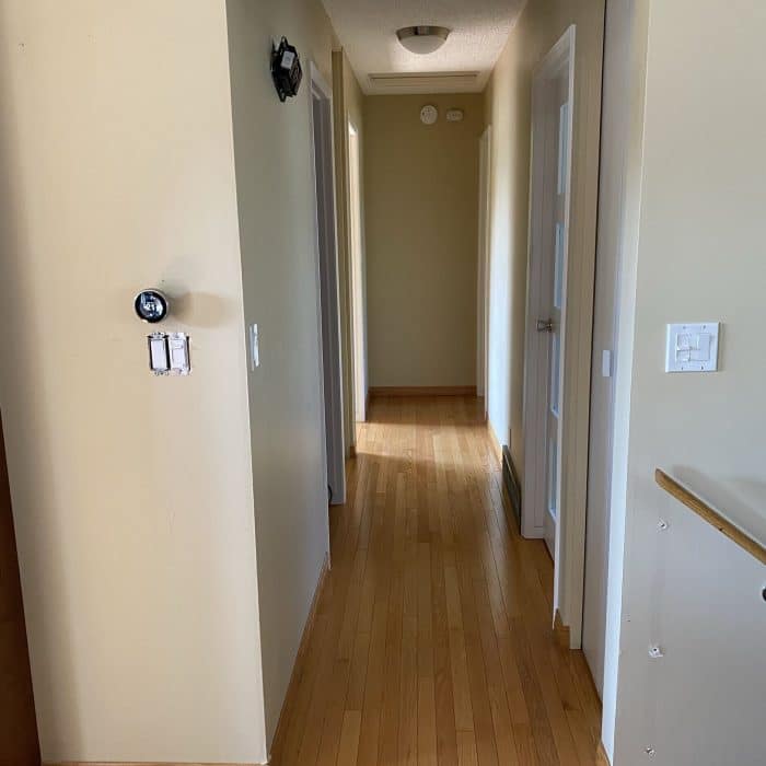 8.renovation.huntingtonhills.before.ensuite.calgary