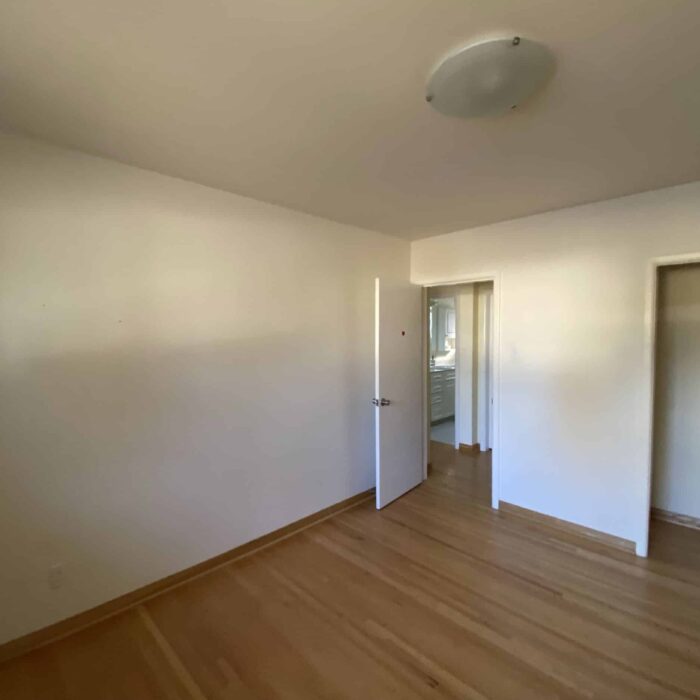 16calgary.haysboro.primarysuite.renovation.before.jpg