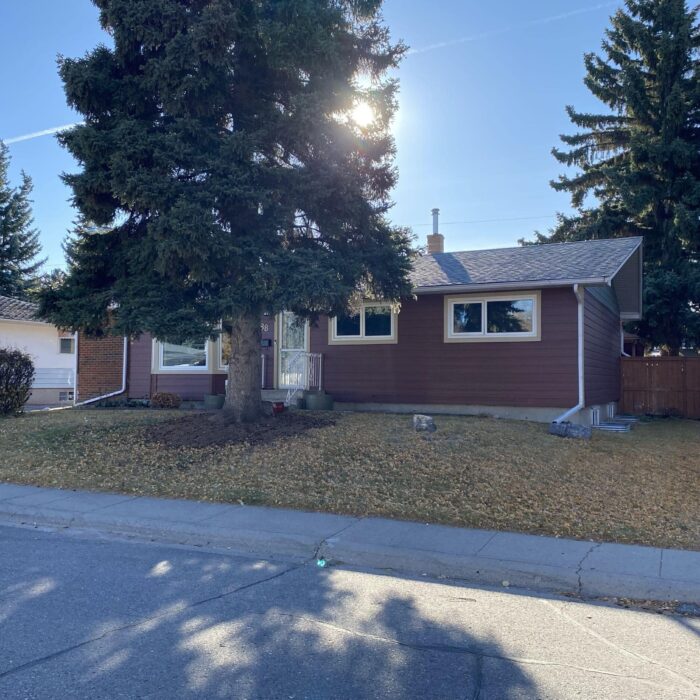 19calgary.haysboro.addition.renovation.before.jpg